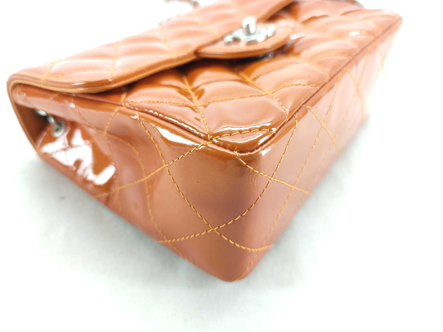 Chanel Mini Flap Leather Bag in Good Condition