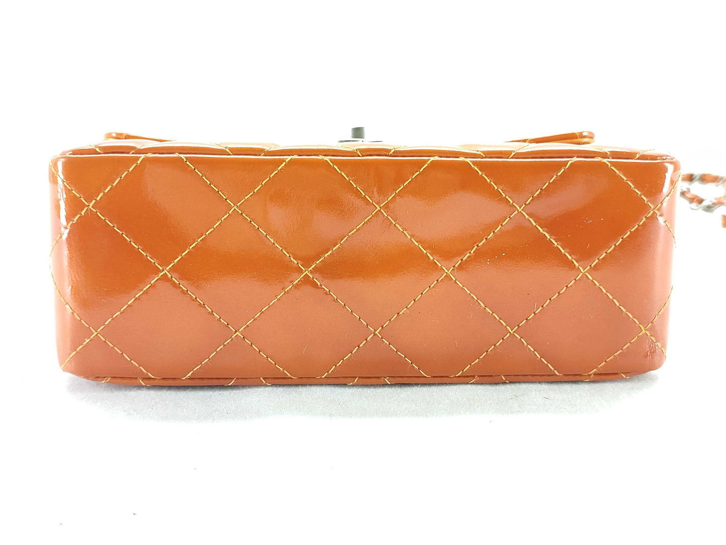 Chanel Mini Flap Leather Bag in Good Condition