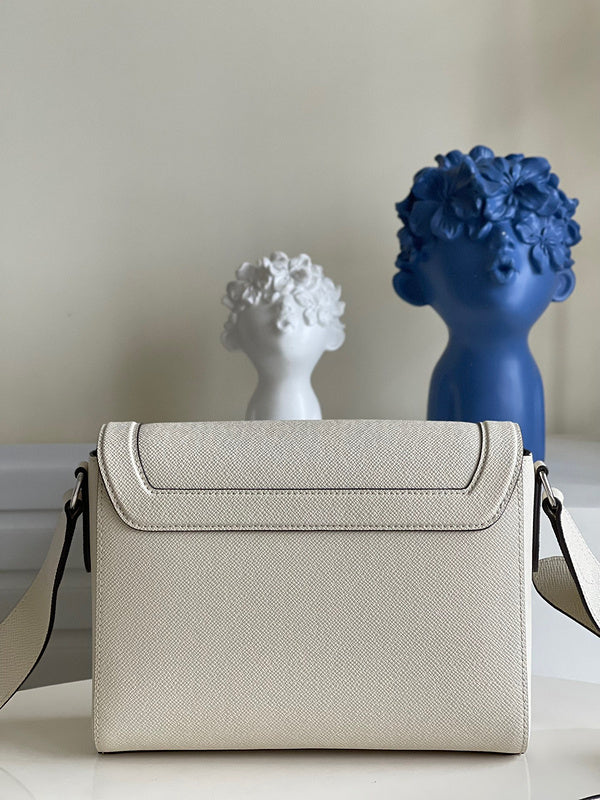 LOV2 Bags - Luxurious Bags  1248