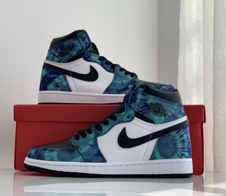 SAMC - NKE Shoes - 1668
