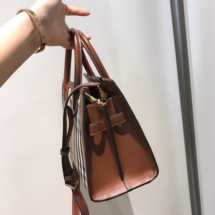 GLAMI Mini Vintage Check Two-handle Title Bag Archive Beige For Women, Bags 10.2in/26cm 80252671