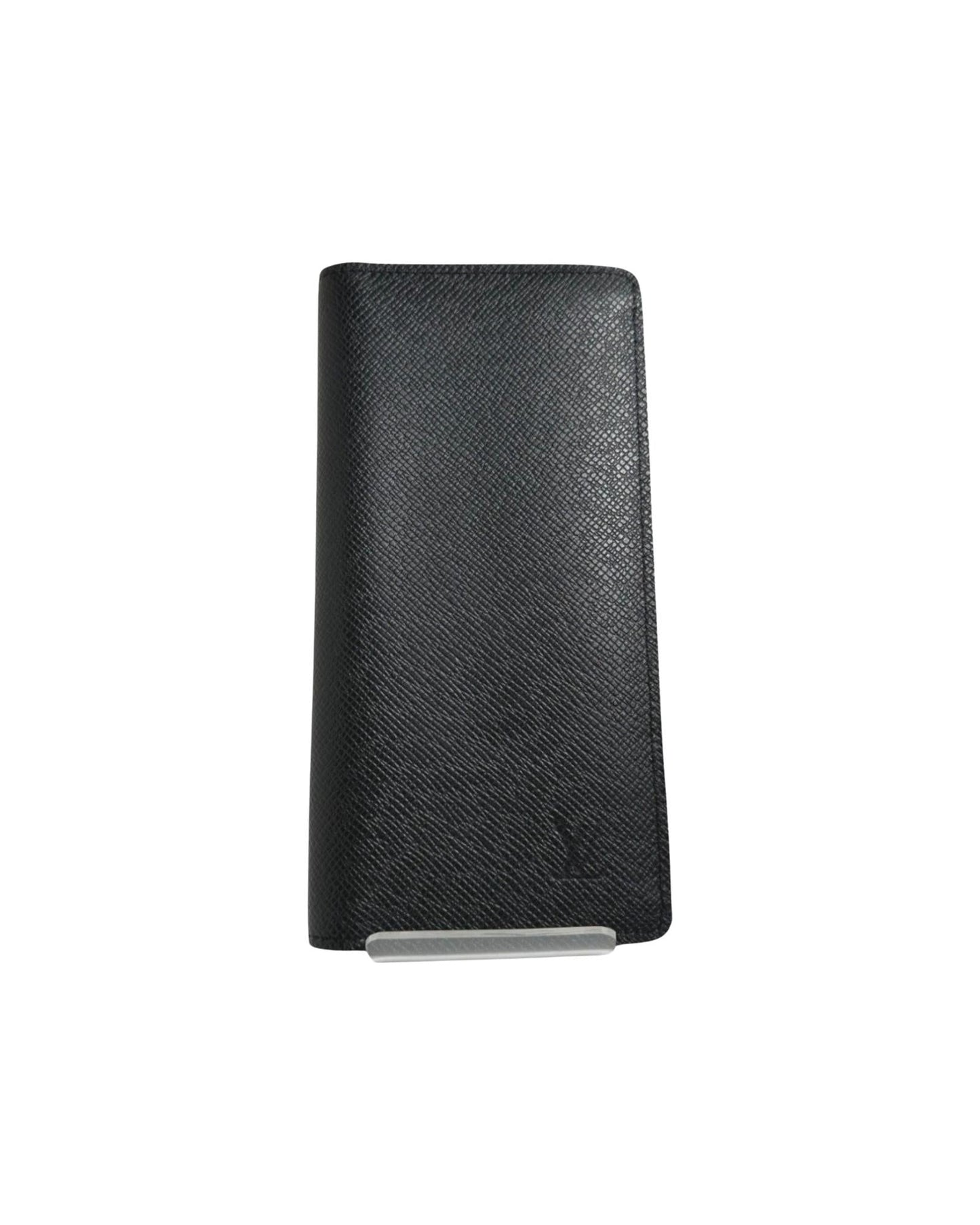 Taiga Leather Pocket Wallet with Multiple Compartments