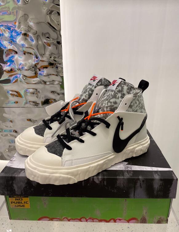 SAMC - NKE Shoes - 1677