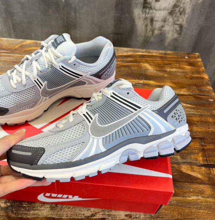 SAMC - NKE Shoes - 501