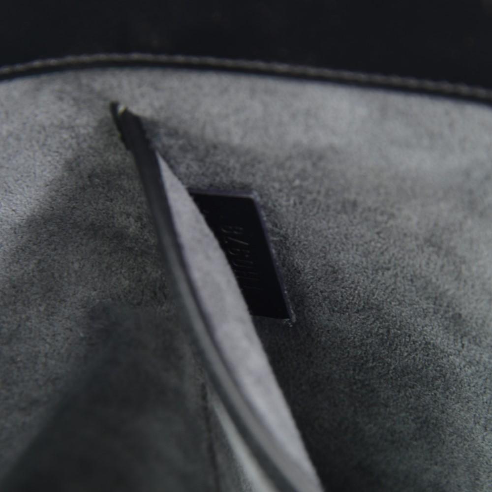 Louis Vuitto Reverie Shoulder Bag