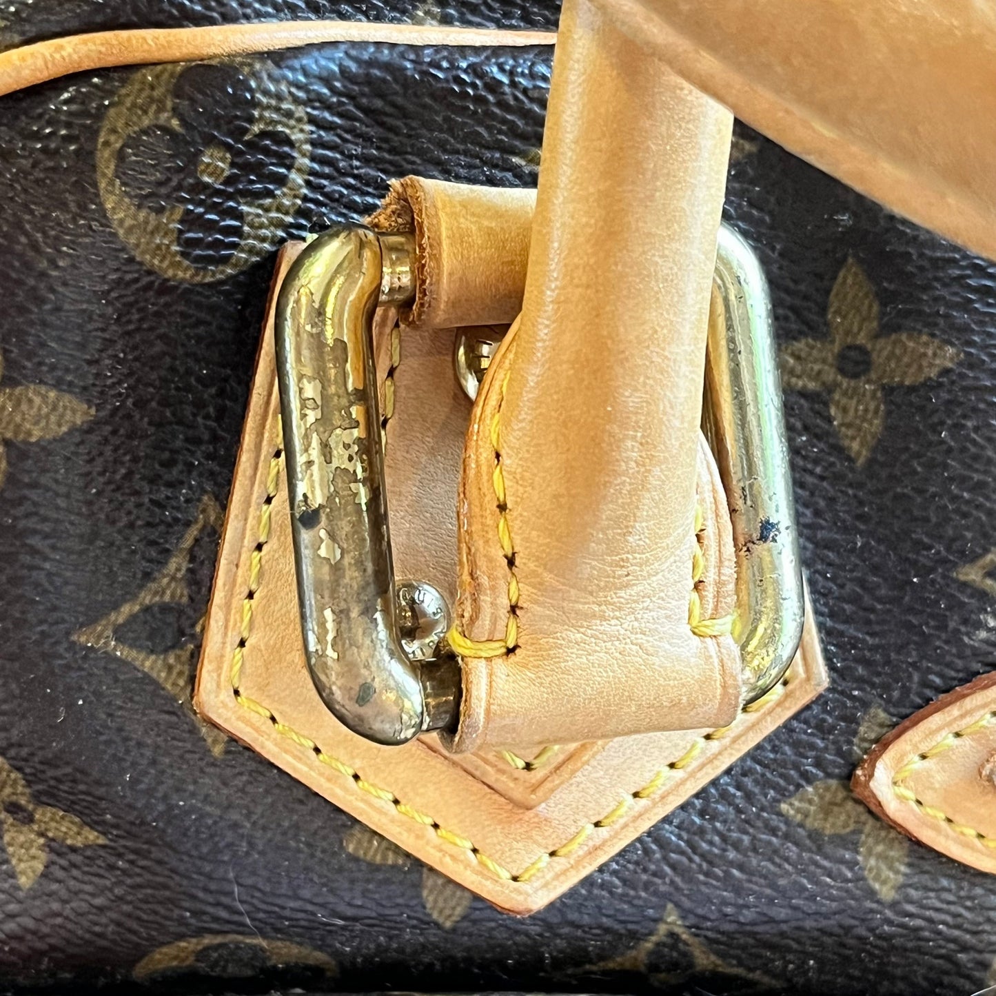 LOUIS VUITTON Monogram Canvas Manhattan GM Bag
