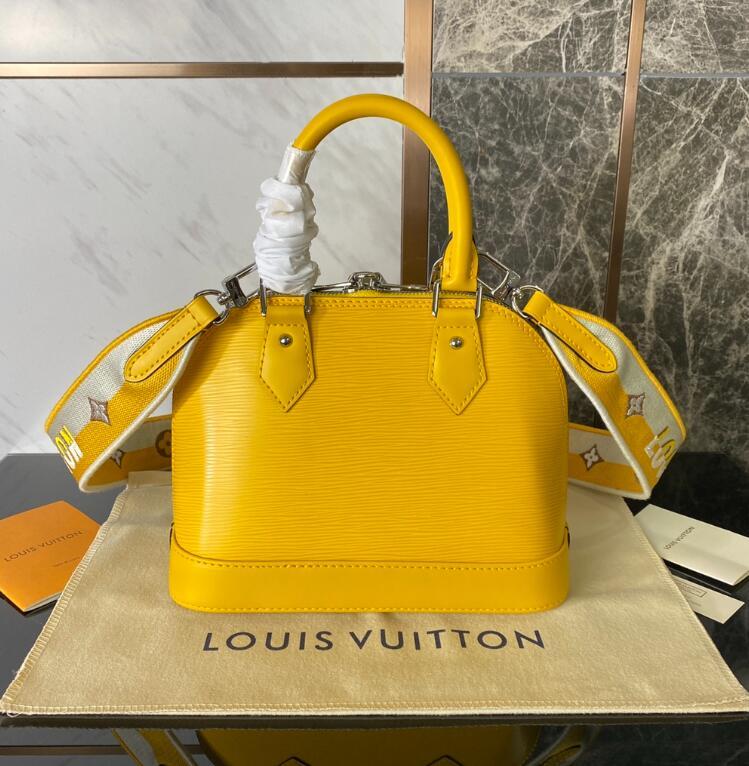 SAMC - LOV Bags - 1453