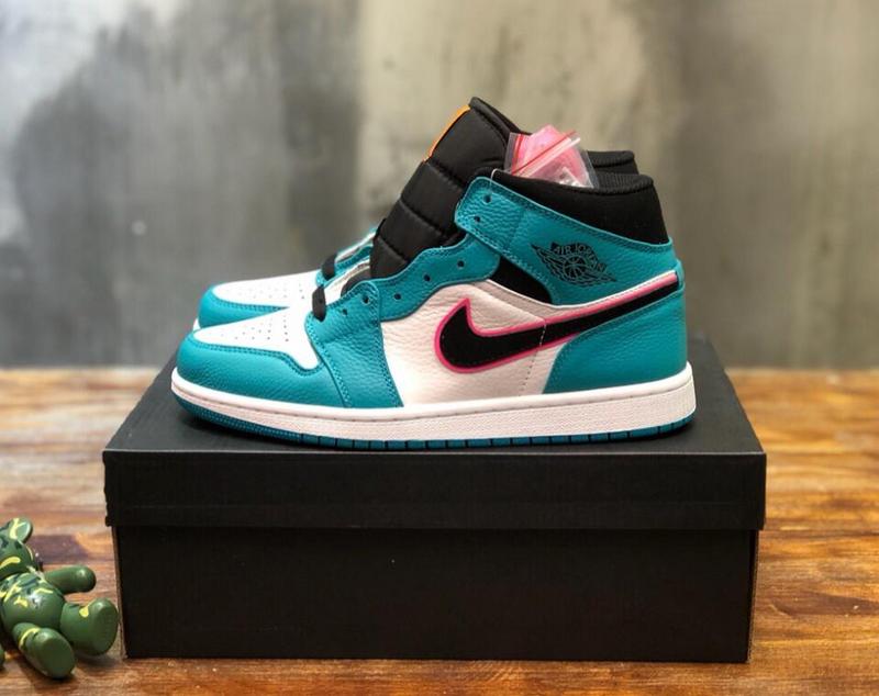 SAMC - NKE Shoes - 1879