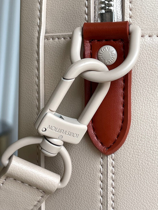 LOV2 Bags - Luxurious Bags  1241