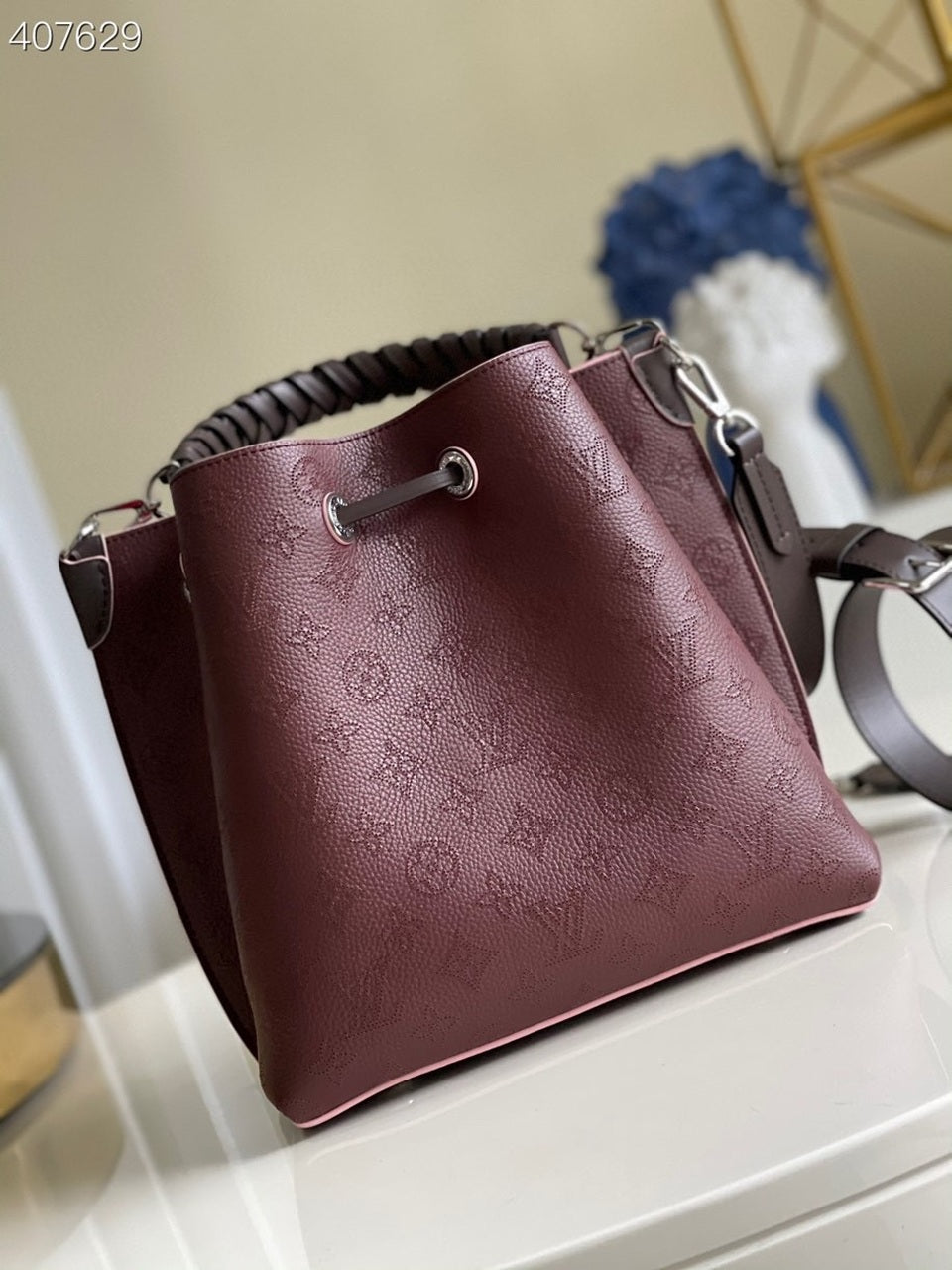 LV Muria Bucket Bag For Women, WomenÃ¢â‚¬â„¢s Handbags, Shoulder And Crossbody Bags Burgundy 9.8in/25cm LV