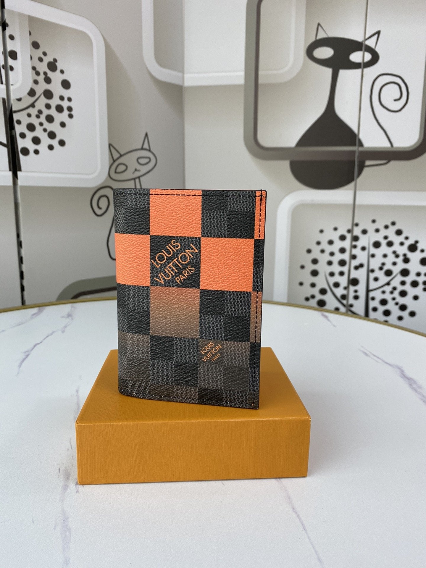 EN - New Arrival Wallet LUV 047