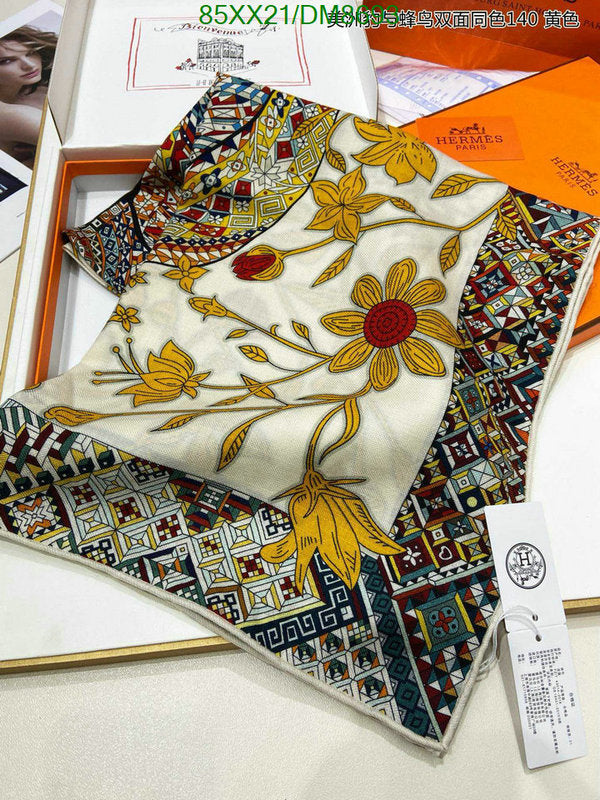 SAMC - HMS Scarves - 029
