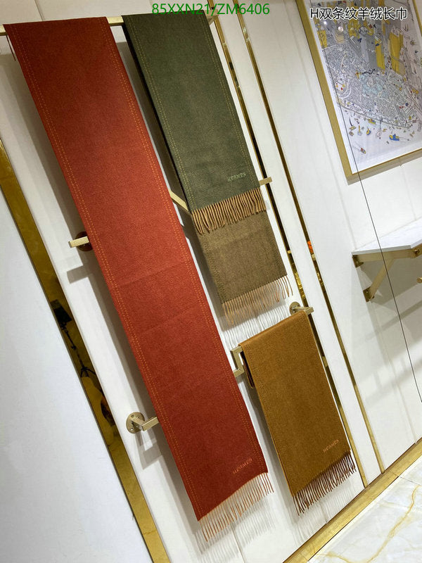 SAMC - HMS Scarves - 811