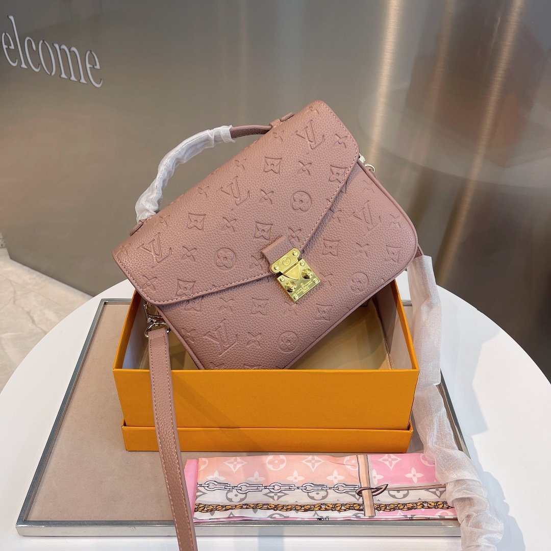 EN - New Arrival Bags LUV 493