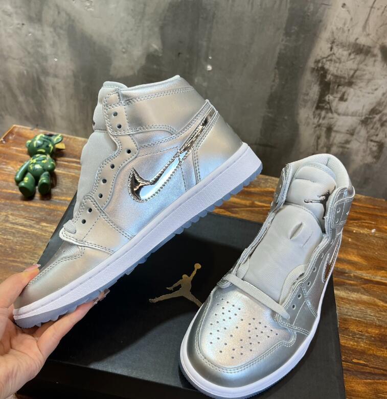 SAMC - NKE Shoes - 284