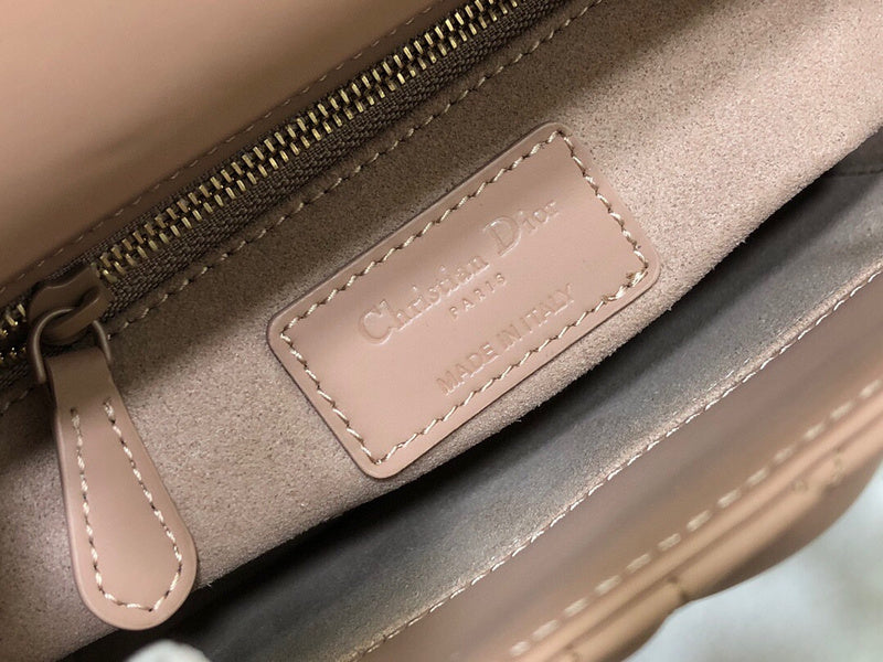 ELE - Dir Bags - 1602