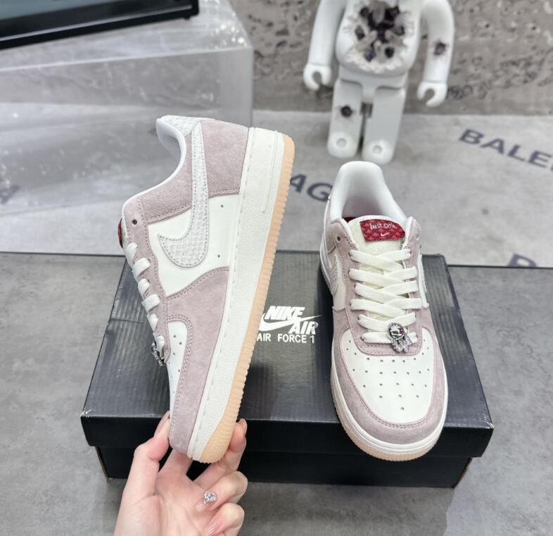 SAMC - NKE Shoes - 122