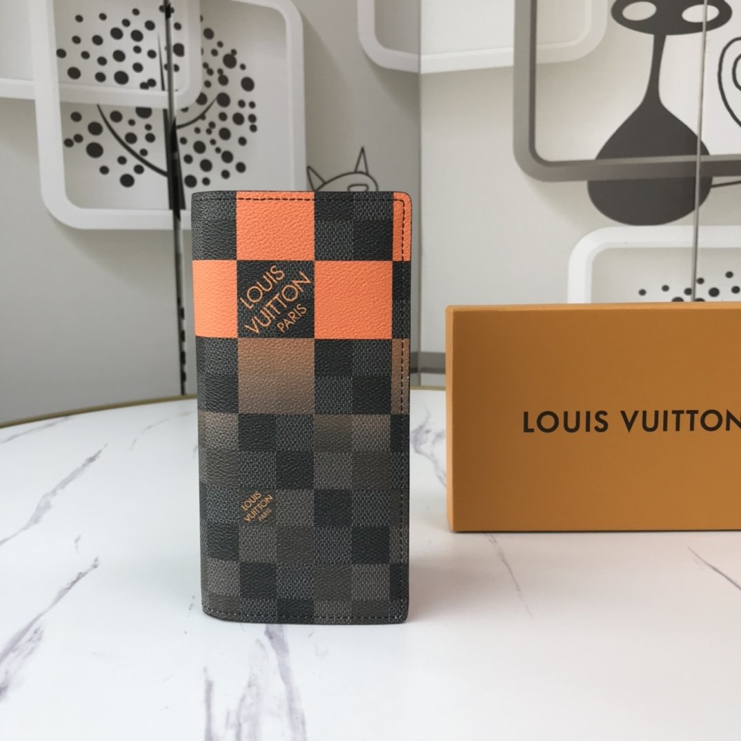 EN - New Arrival Wallet LUV 050