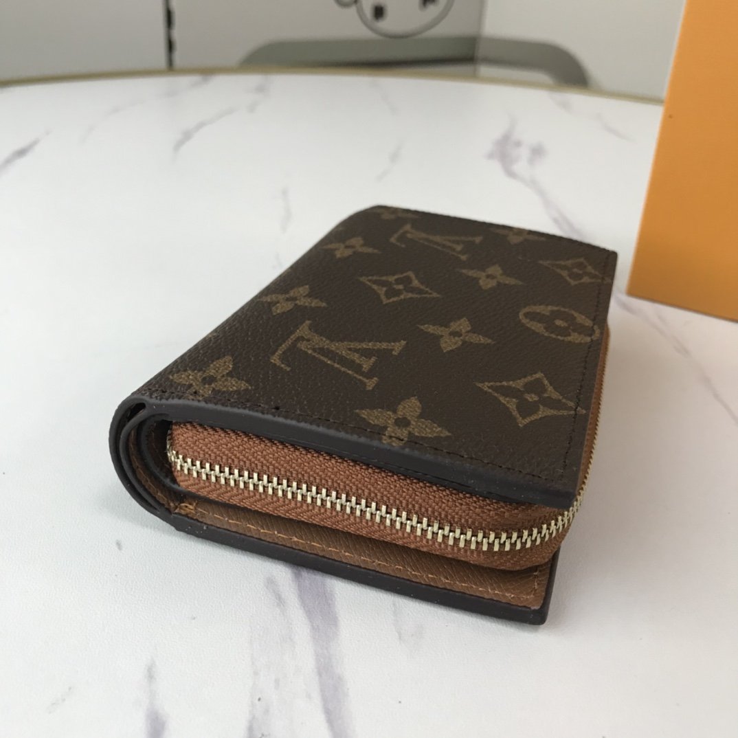 EN - New Arrival Wallet LUV 038
