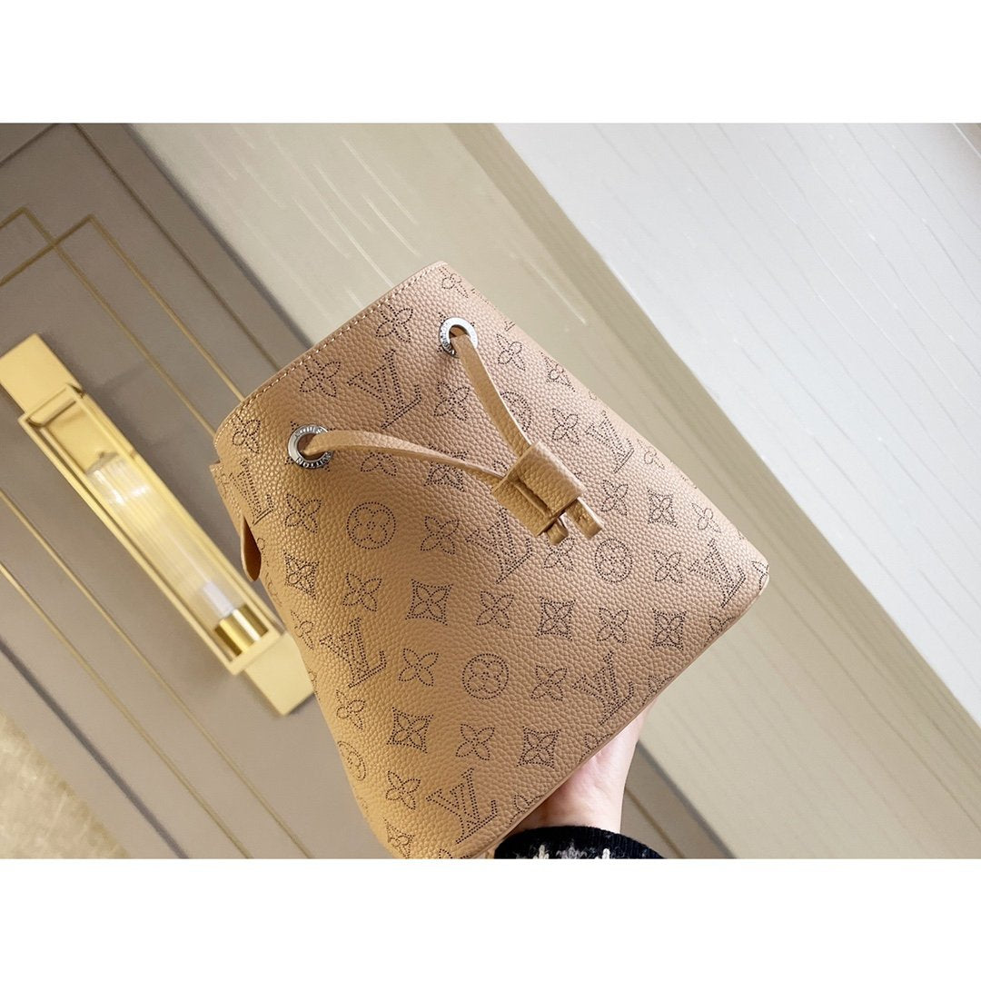 EN - New Arrival Bags LUV 069