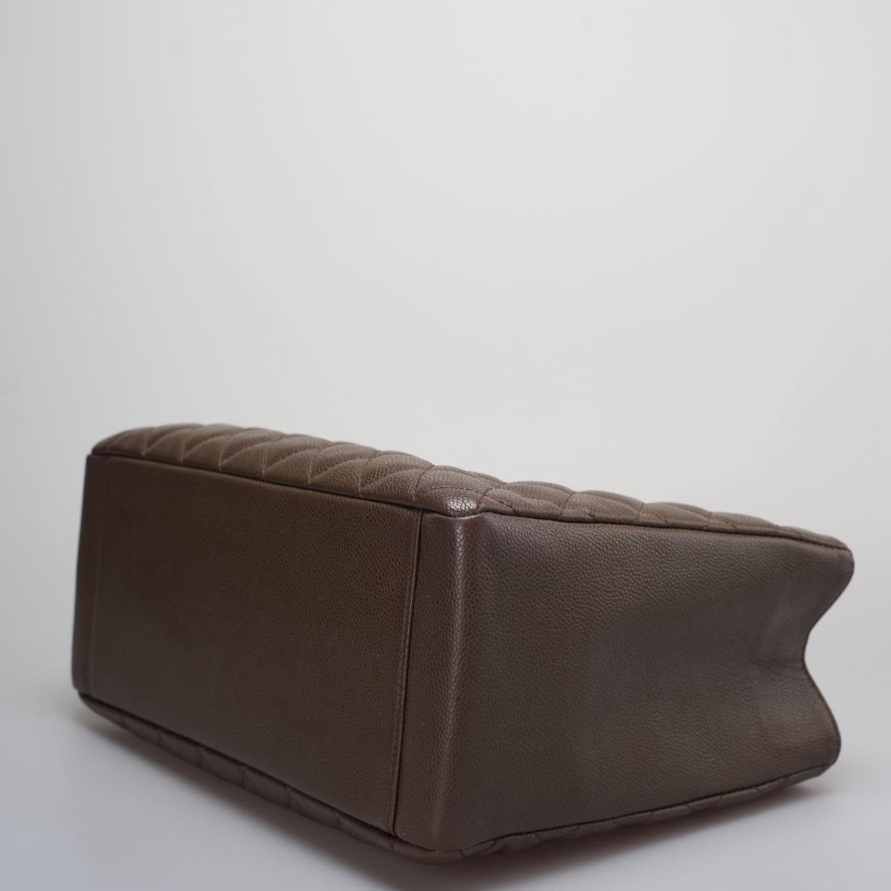 GLM-Brown GST Grand Shopping Tote  Bag in Caviar Leather with  Silver Hardware