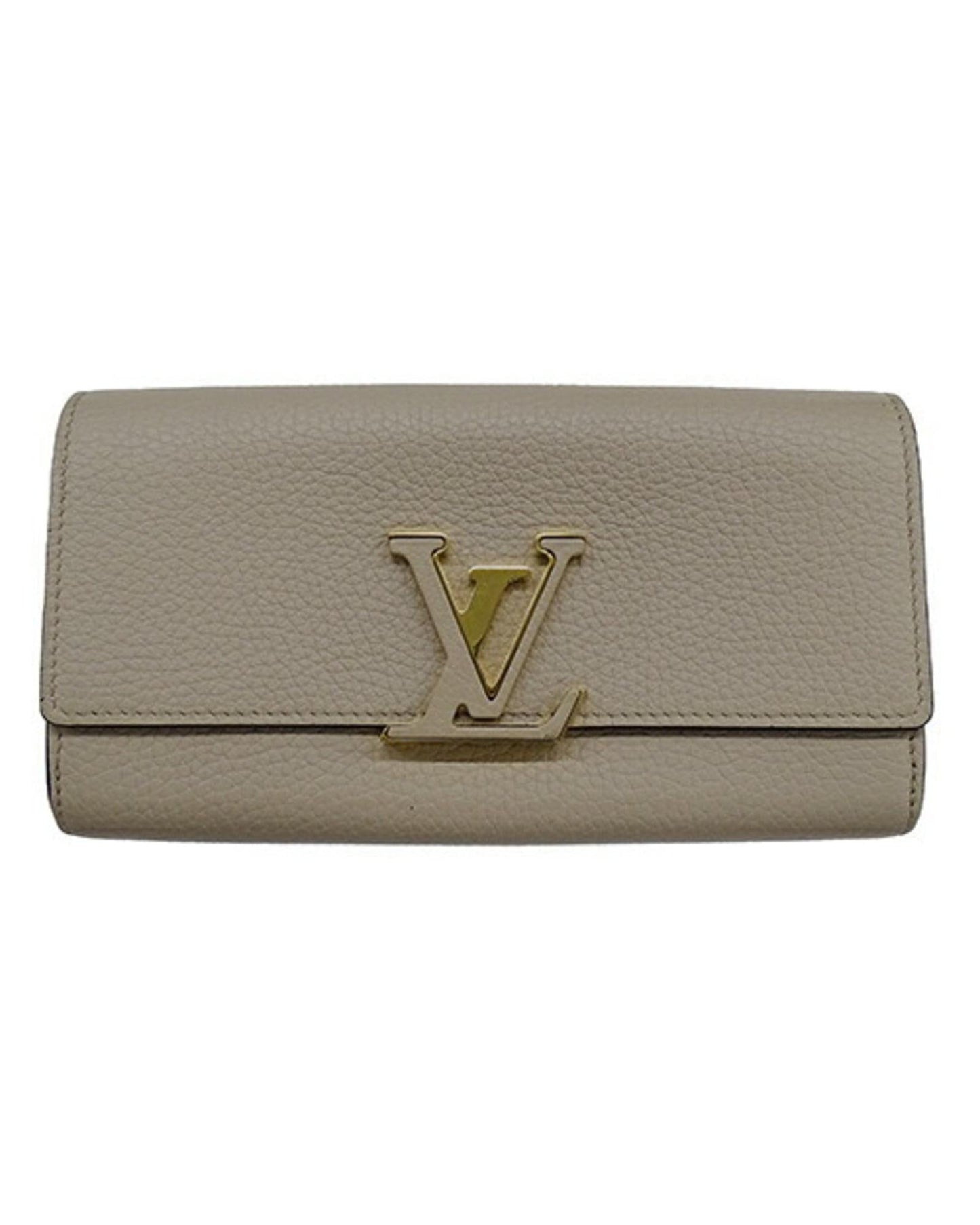 Elegant Leather Capucines Handbag with Minimal Wear