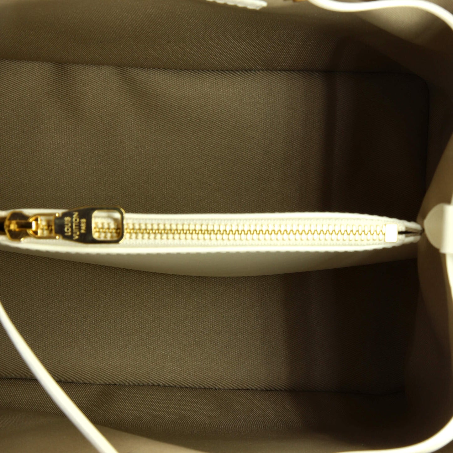Louis Vuitton Neo Noe By The Pool Monogram Raffia MM