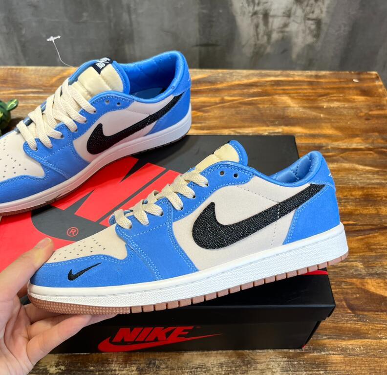 SAMC - NKE Shoes - 591