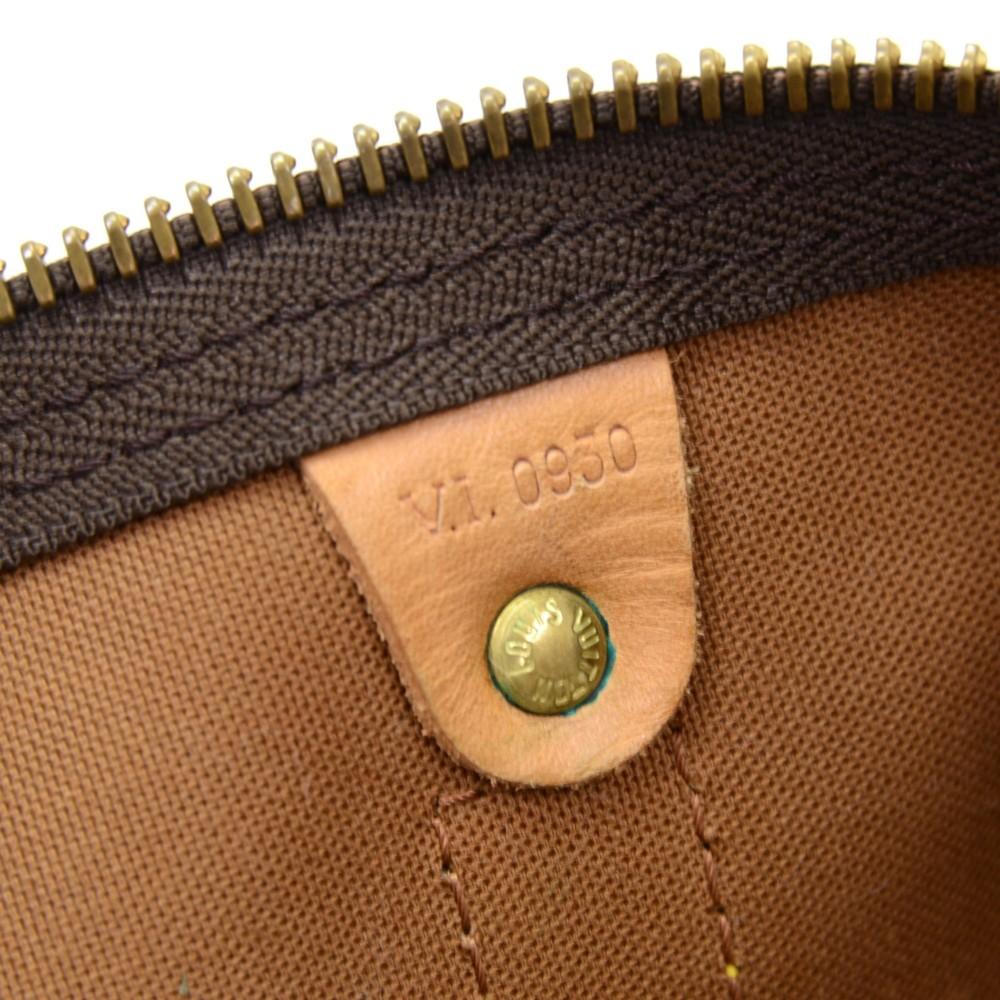 Louis Vuitto Keepall 55 Bandouliere with Strap