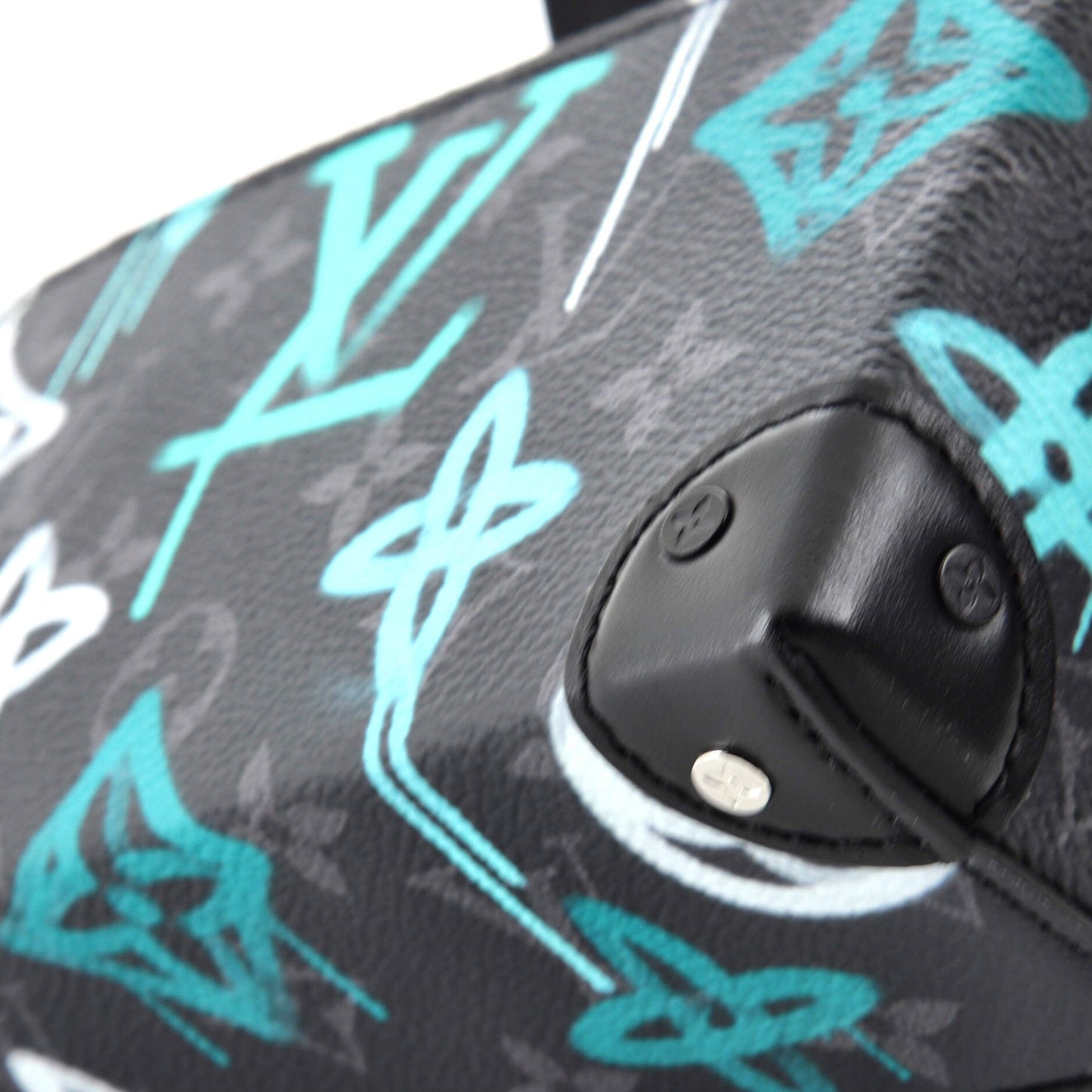 Louis Vuitton Steamer Wearable Wallet Graffiti Monogram Eclipse Canvas