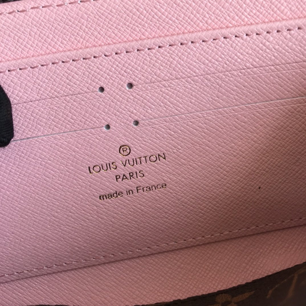 EN - New Arrival Wallet LUV 016