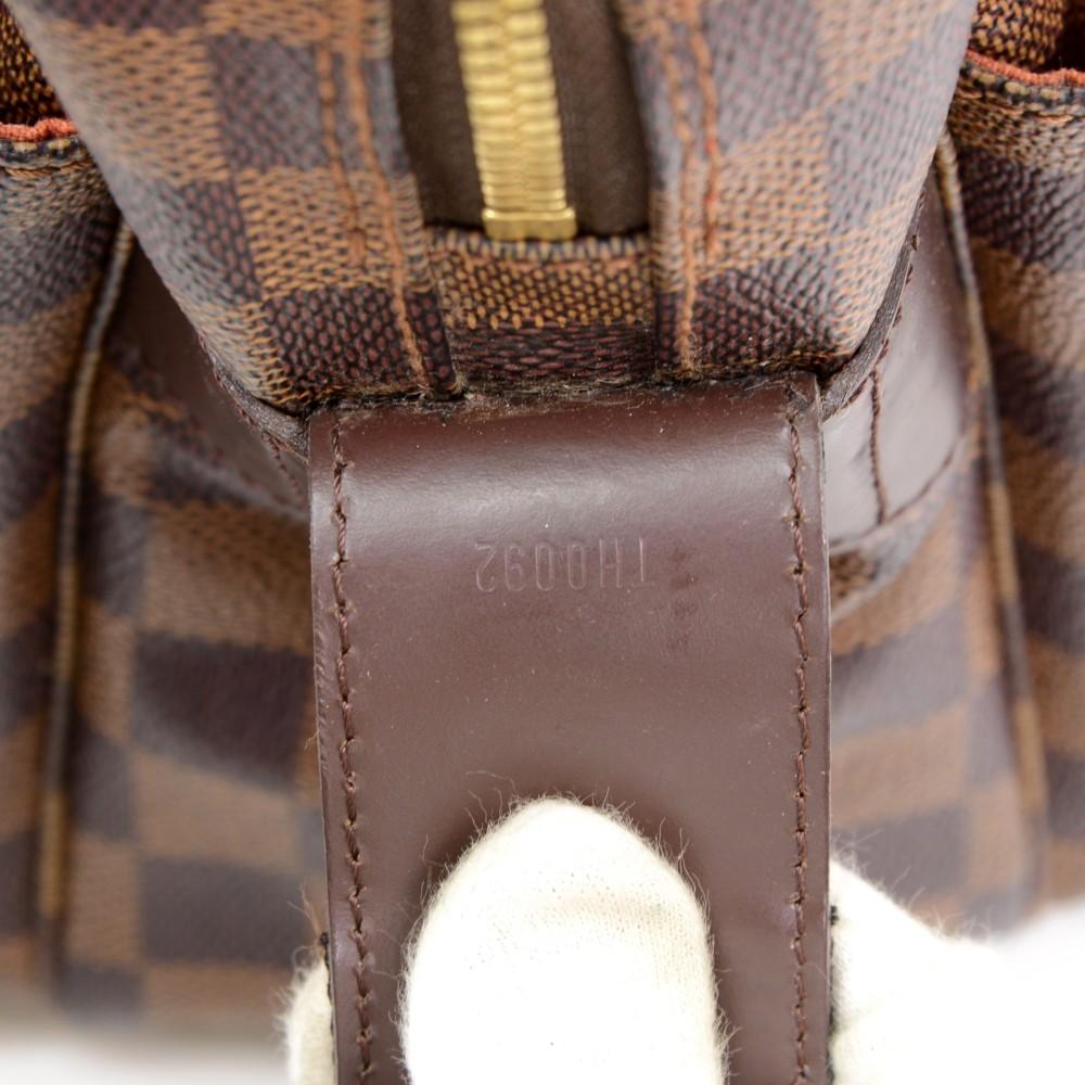 Louis Vuitto Naviglio Messenger Bag