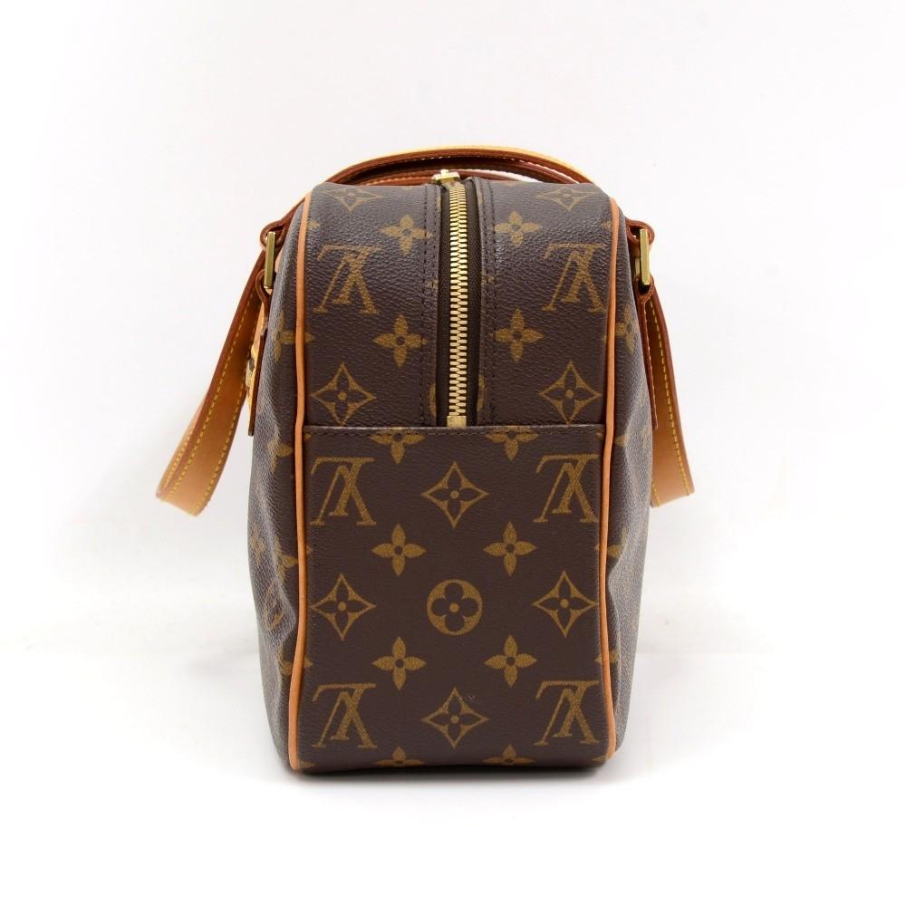 Louis Vuitto Cite GM Shoulder Bag