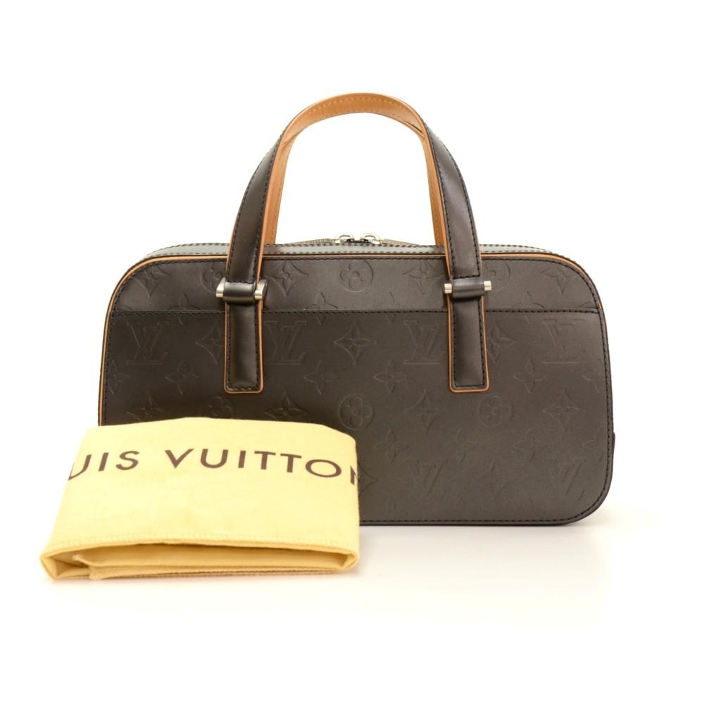 Louis Vuitto Shelton Handbag