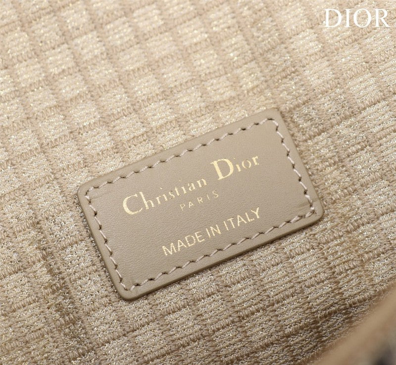 Glami Fashion - DIR Bags - 2020