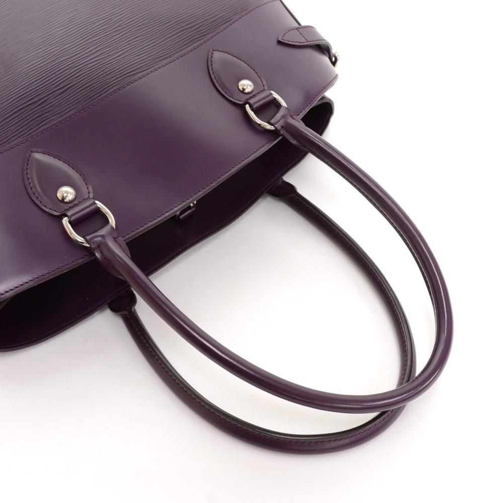 Louis Vuitto Passy GM Handbag
