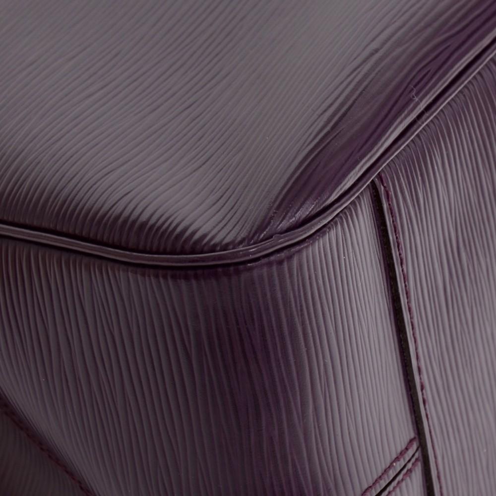 Louis Vuitto Passy GM Handbag
