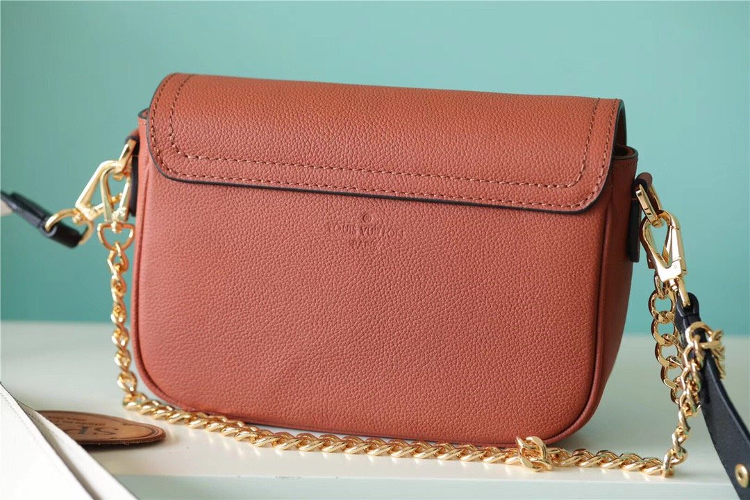 LV Lockme Tender Chataigne Brown For Women,  Shoulder And Crossbody Bags 7.5in/19cm LVÃ‚Â 