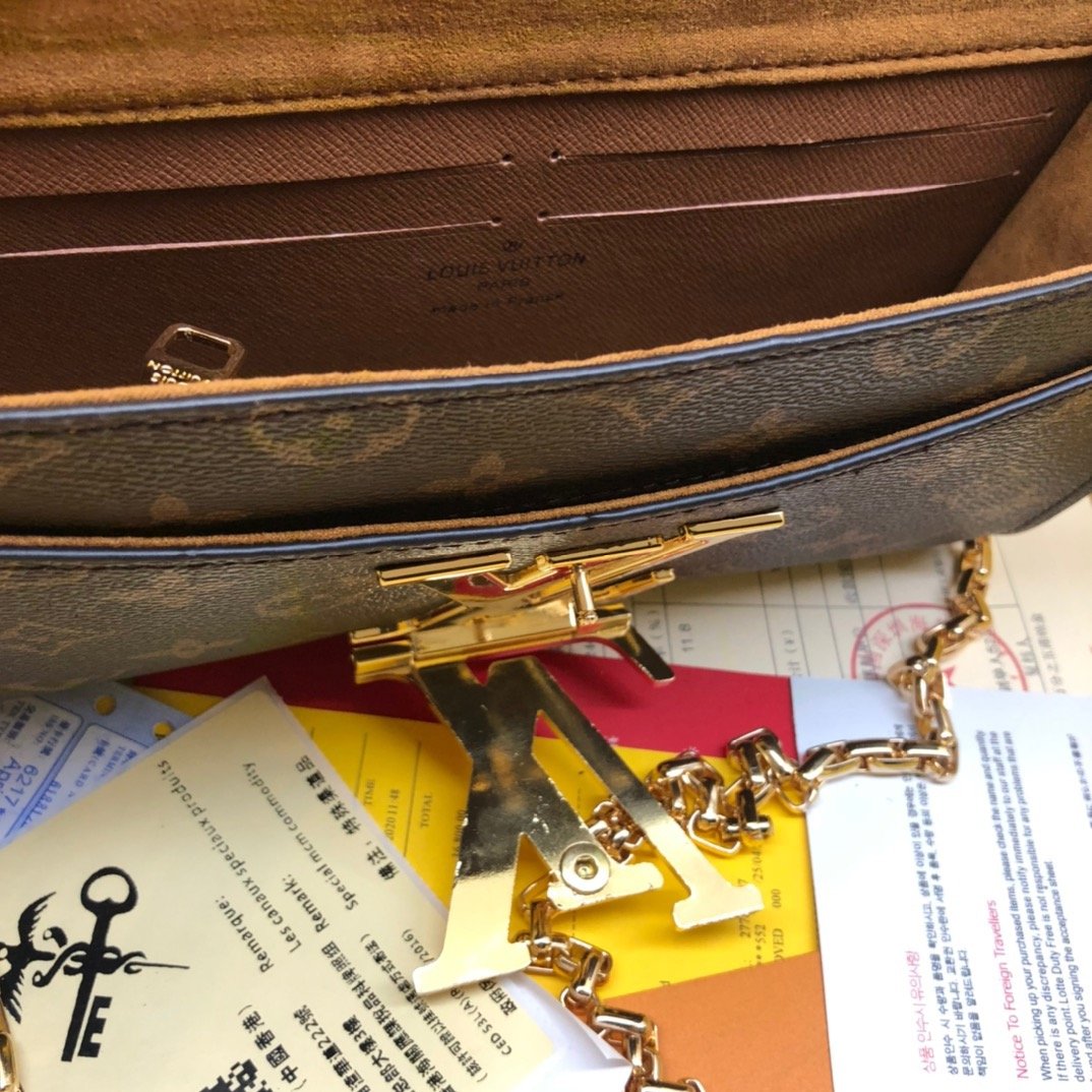 EN - New Arrival Bags LUV 154
