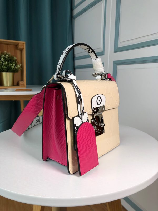 LOV2 Bags - Luxurious Bags  1313