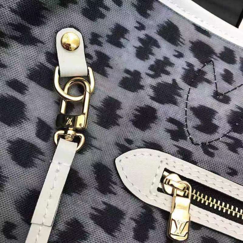 LOV2 Bags - Luxurious Bags  1114