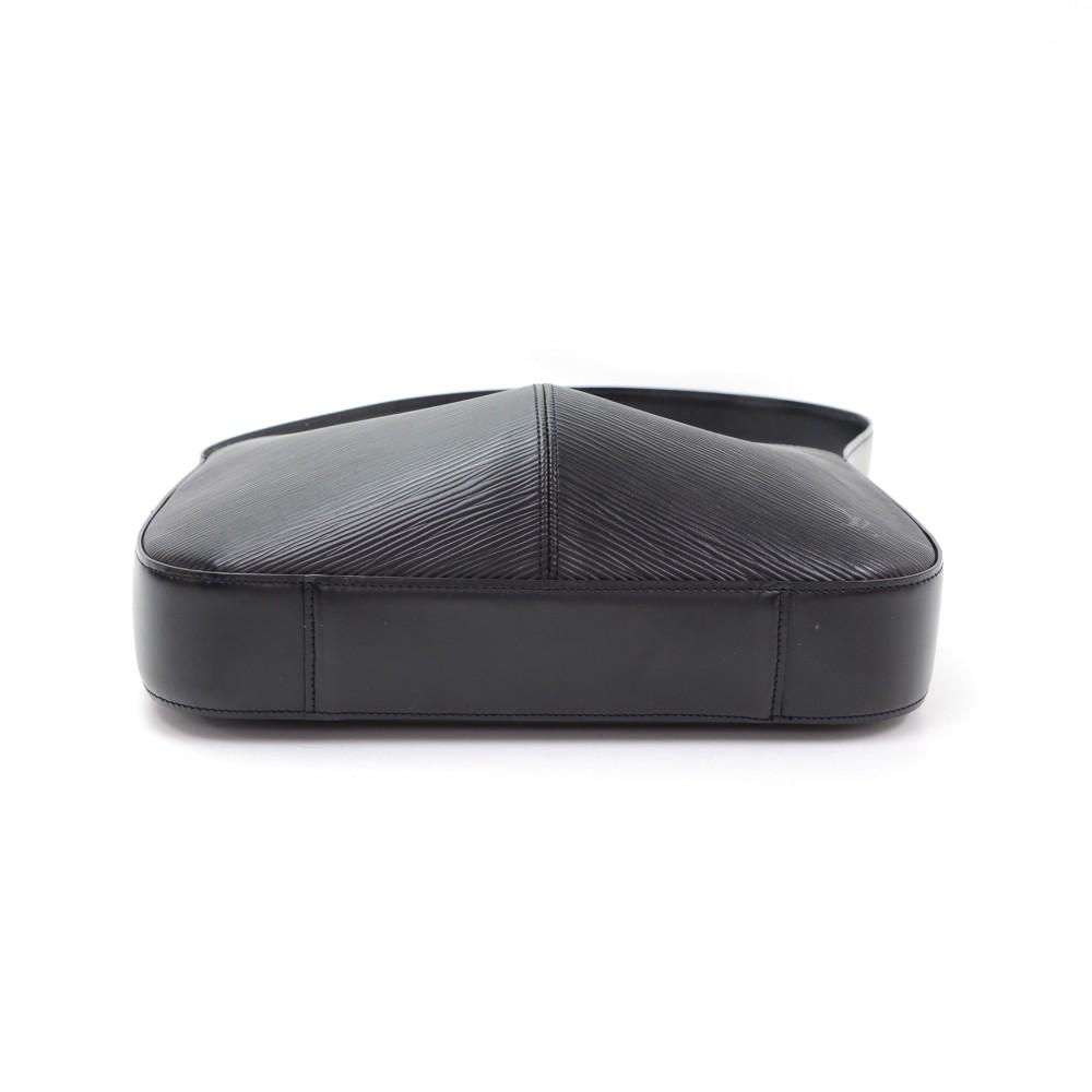 Louis Vuitto Epi Leather Reverie Shoulder Bag