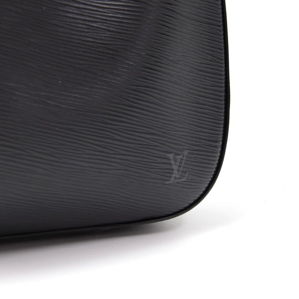 Louis Vuitto Epi Leather Reverie Shoulder Bag