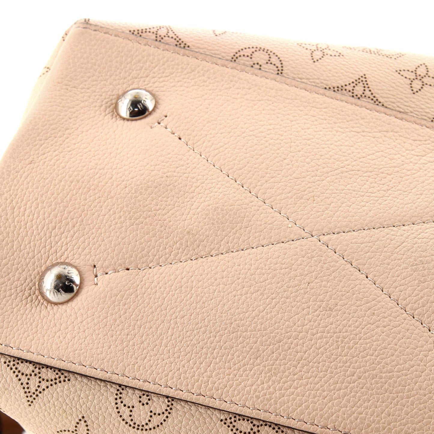Louis Vuitton Muria Bucket Bag Flight Mode Mahina Leather