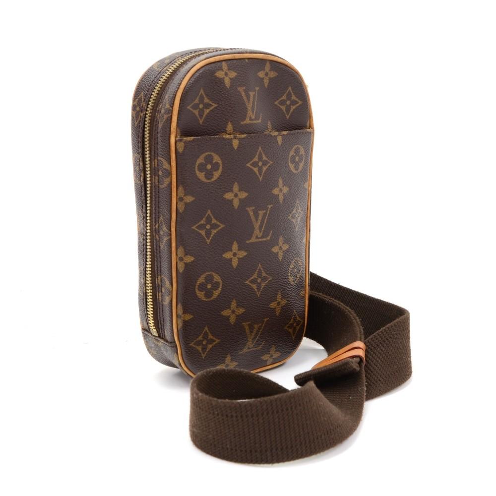 Louis Vuitto Pochette Gange Monogram Canvas Messenger Bag