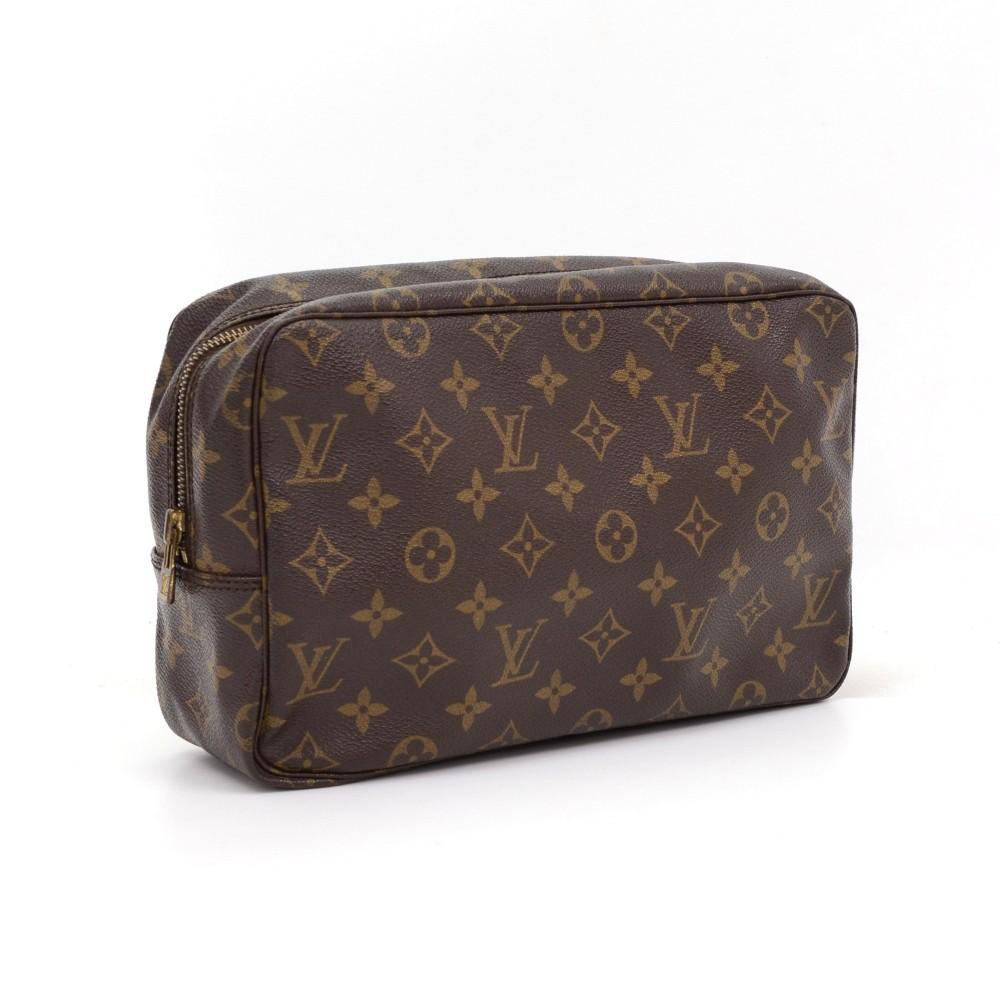 Louis Vuitto Trousse Toilette 28 Monogram Canvas Cosmetic Pouch
