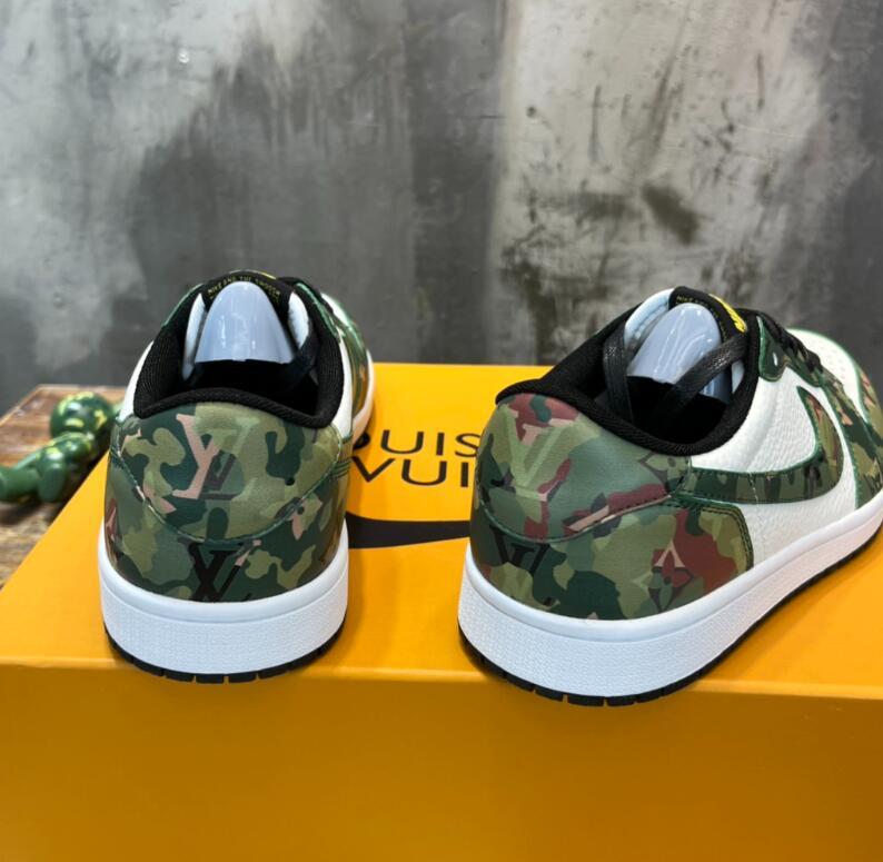SAMC - NKE Shoes - 942