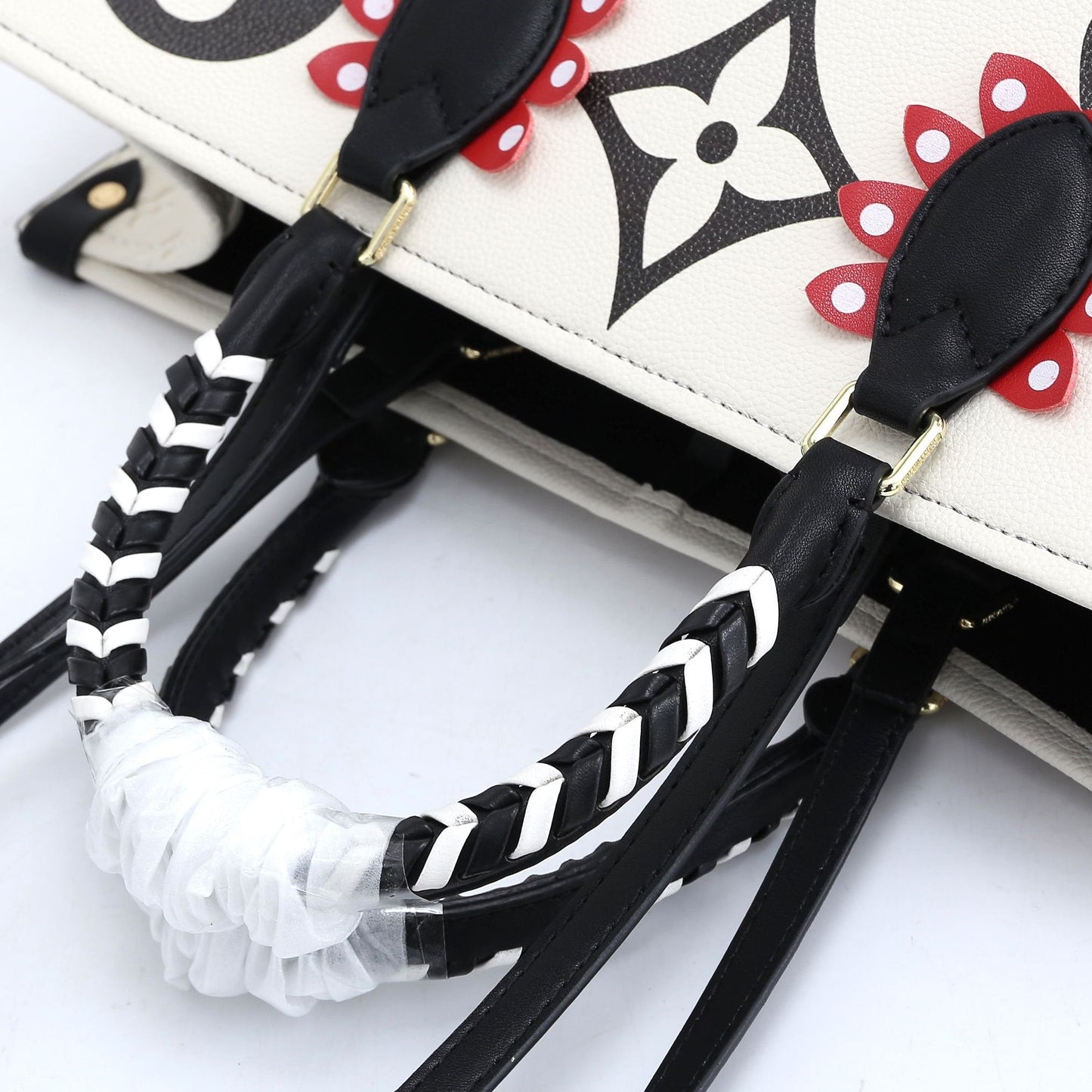 EN - New Arrival Bags LUV 042