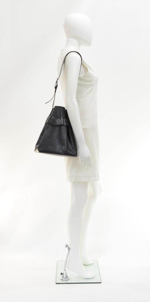 Louis Vuitto Sac de Paule PM Epi Leather Shoulder Bag