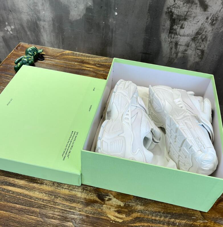 SAMC - NKE Shoes - 257